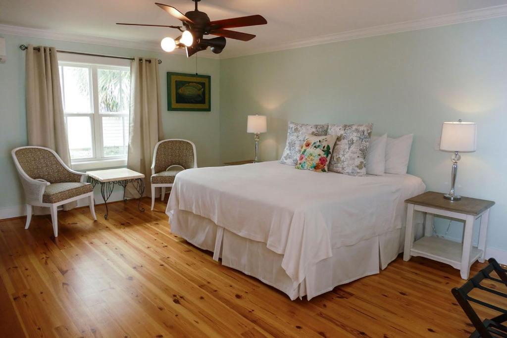 Beachview And Bed and breakfast Tybee Island