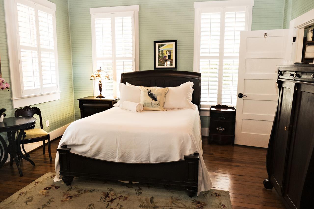 Beachview And Bed and breakfast 4*
