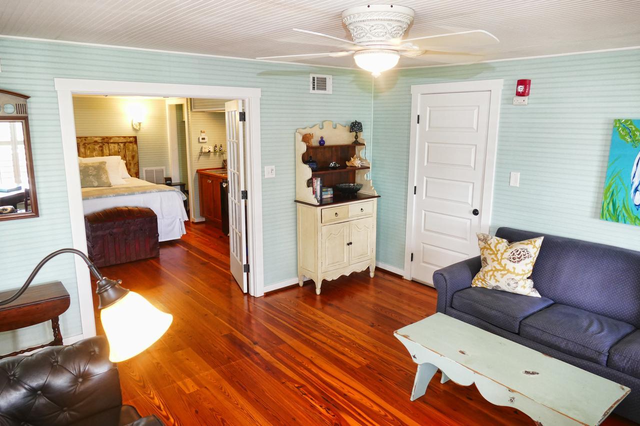 Beachview And Bed and breakfast