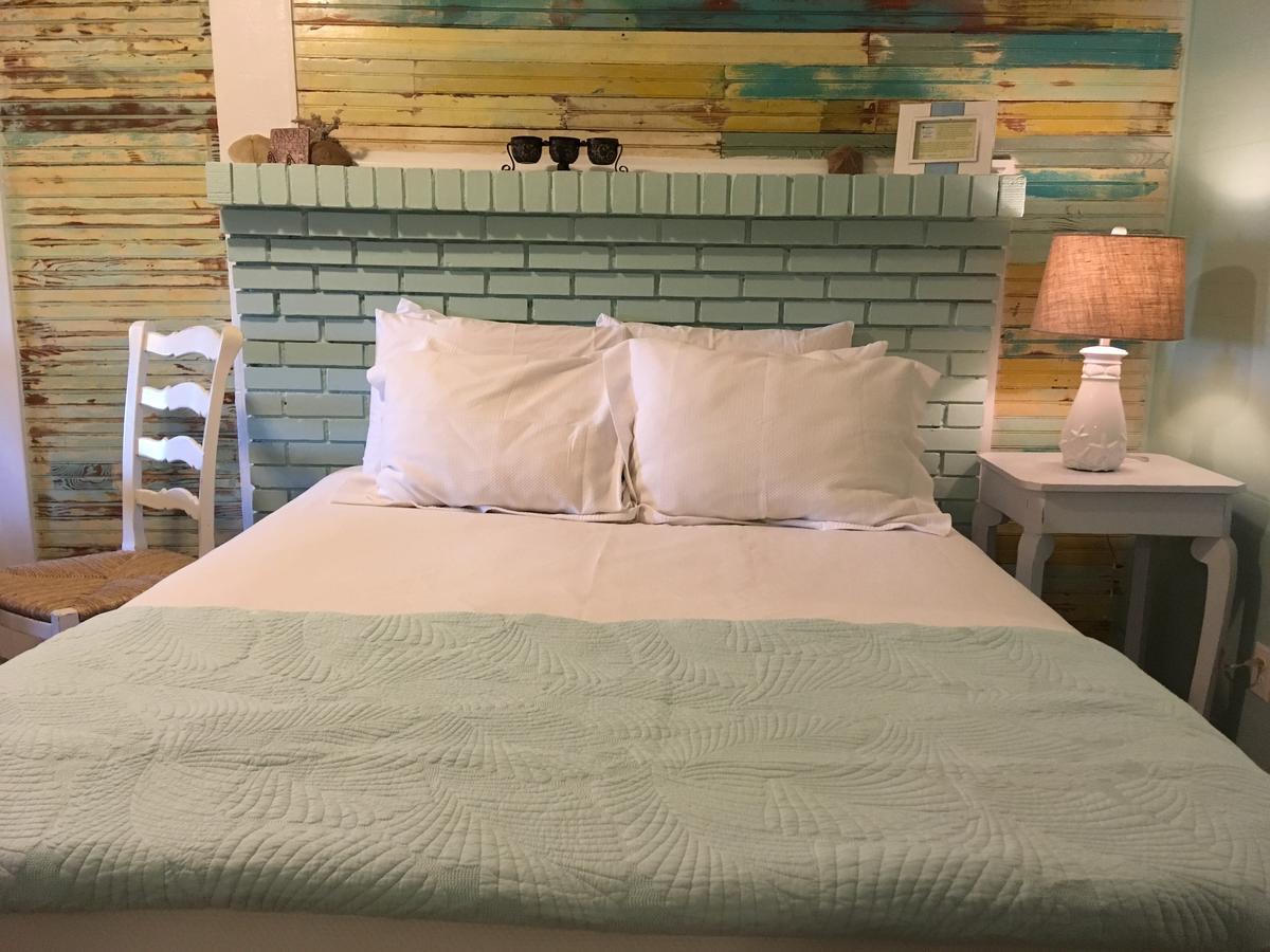 Beachview And Bed and breakfast 4*