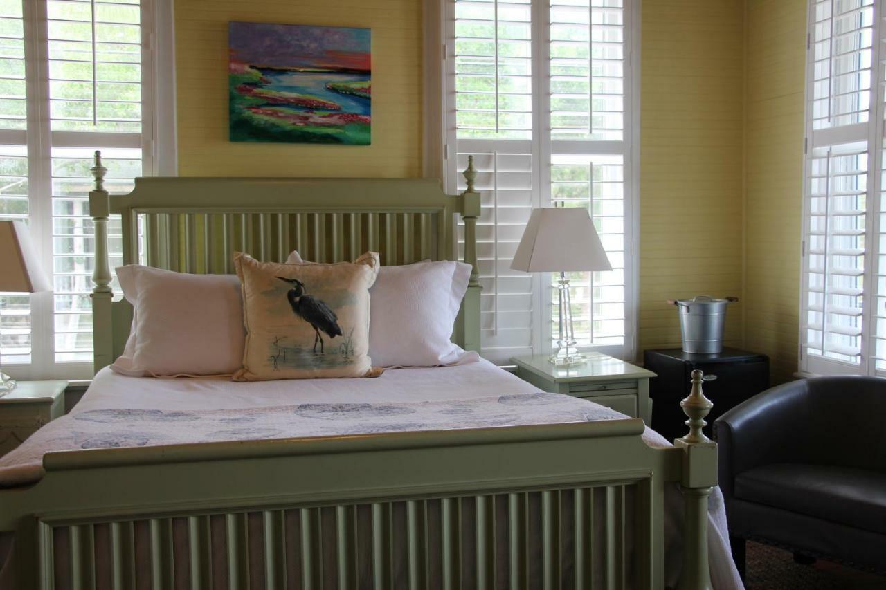 Beachview And Bed and breakfast